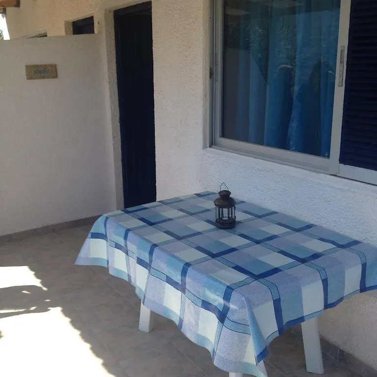 B&D 1 Apartment Zola Greece